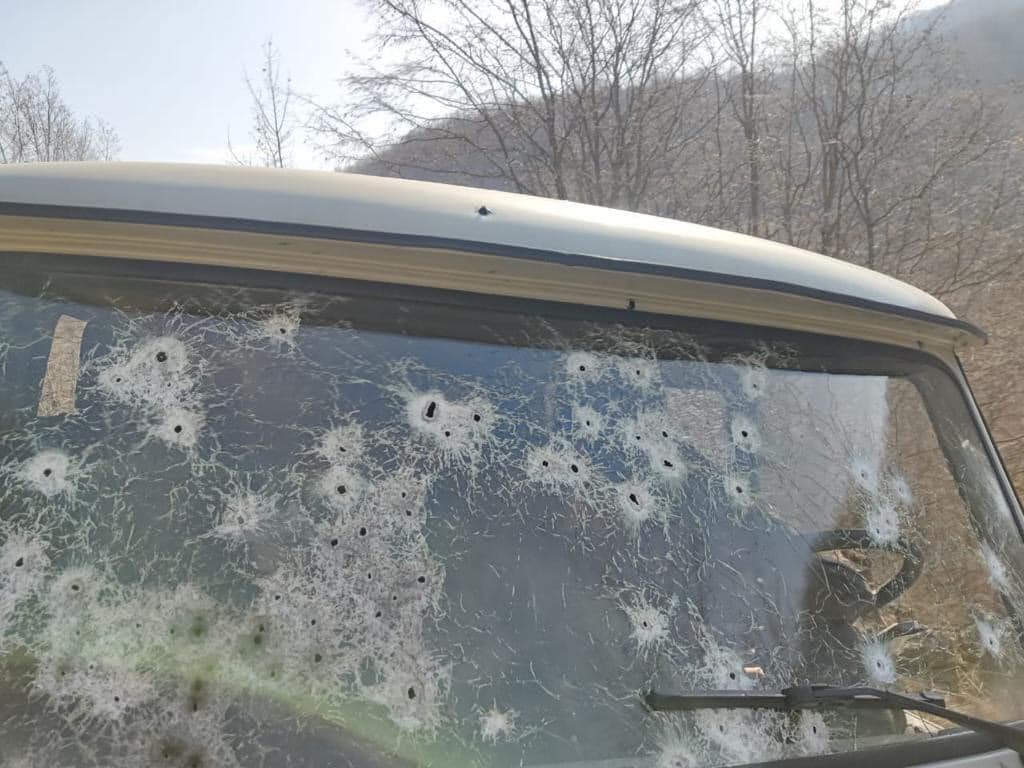 Karabağ'da resmi araca ateş açıldı: Üç polis  memuru hayatını kaybetti